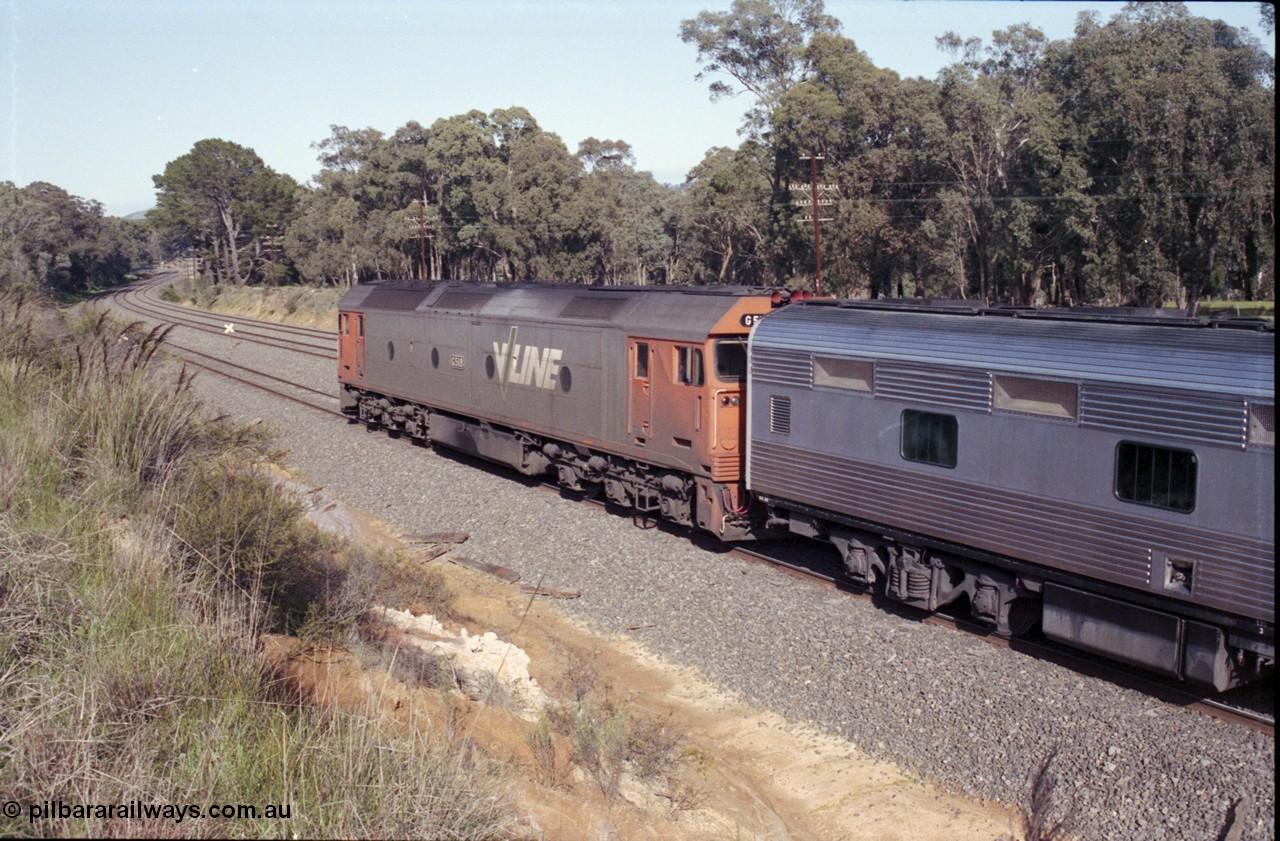 126-16
Broadford, near Smith's Lane, up standard gauge pass Melbourne Express, V/Line G class G 518 Clyde Engineering EMD model JT26C-2SS serial 85-1231, reversing to Broadford Loop, loco failure.
Keywords: G-class;G518;Clyde-Engineering-Rosewater-SA;EMD;JT26C-2SS;85-1231;