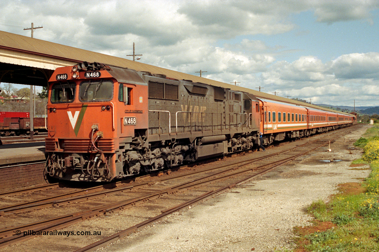 127-06
Albury, broad gauge passenger platform, V/Line N class N 468 'City of Bairnsdale' Clyde Engineering EMD model JT22HC-2 serial 86-1197, double N set, loco being cut off.
Keywords: N-class;N468;Clyde-Engineering-Somerton-Victoria;EMD;JT22HC-2;86-1197;