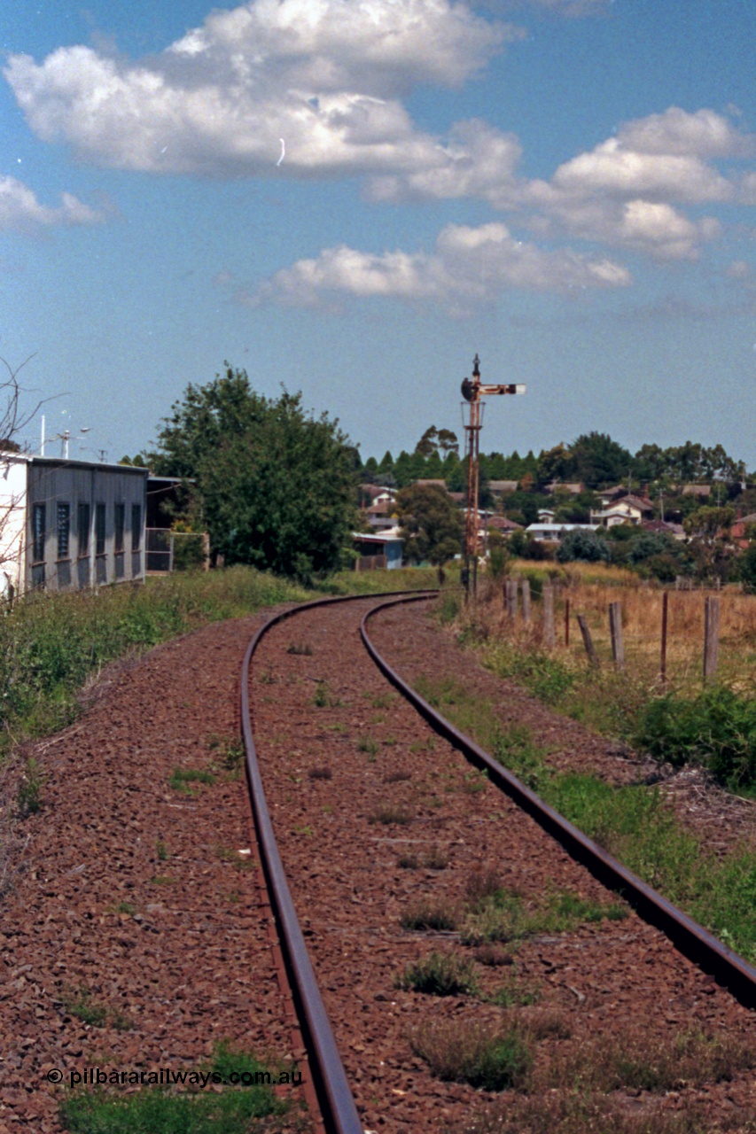 129-2-24
Leongatha, up home semaphore signal post looking down direction east.
