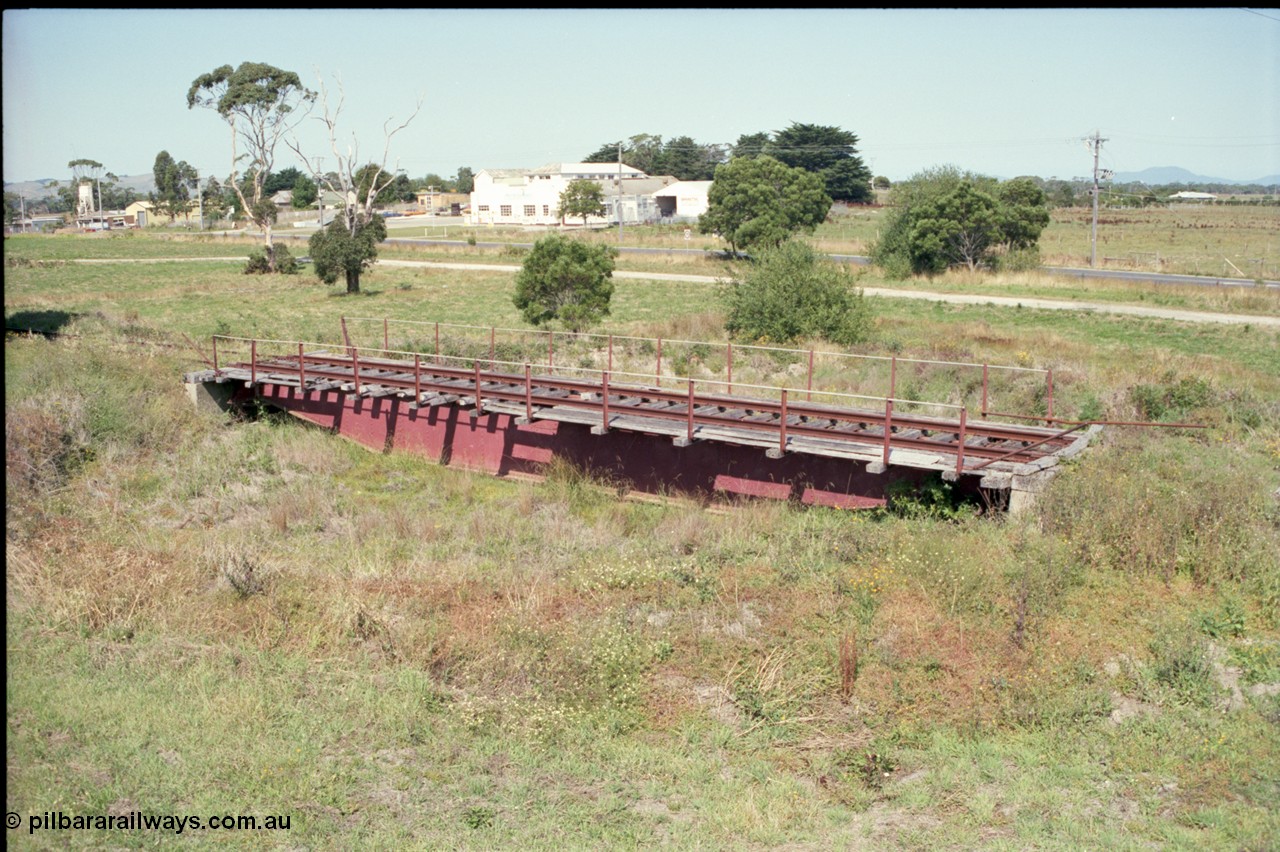 129-3-04
Foster turntable deck and pit.

