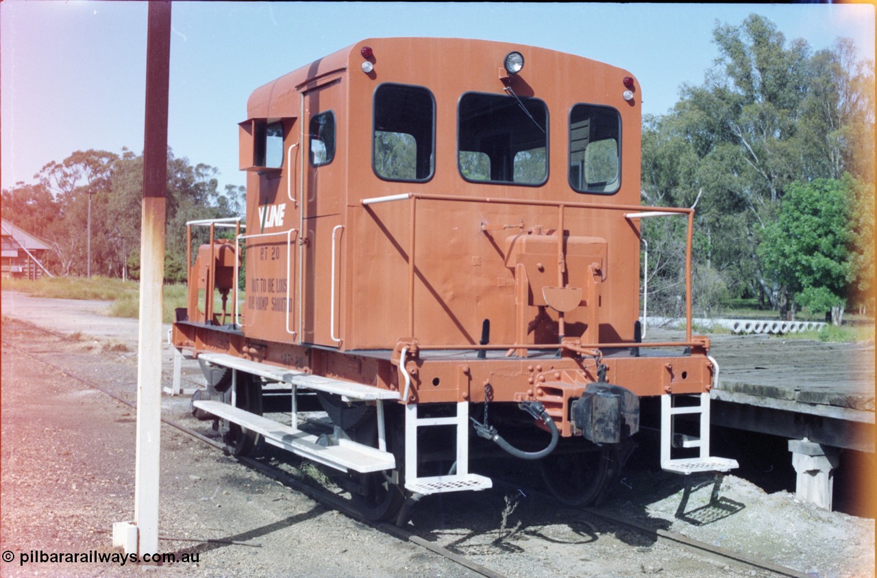 130-20
Rochester, broad gauge V/Line RT class rail tractor RT 20, built by Victorian Railways Newport Workshops.
Keywords: RT-class;RT20;Victorian-Railways-Newport-WS;