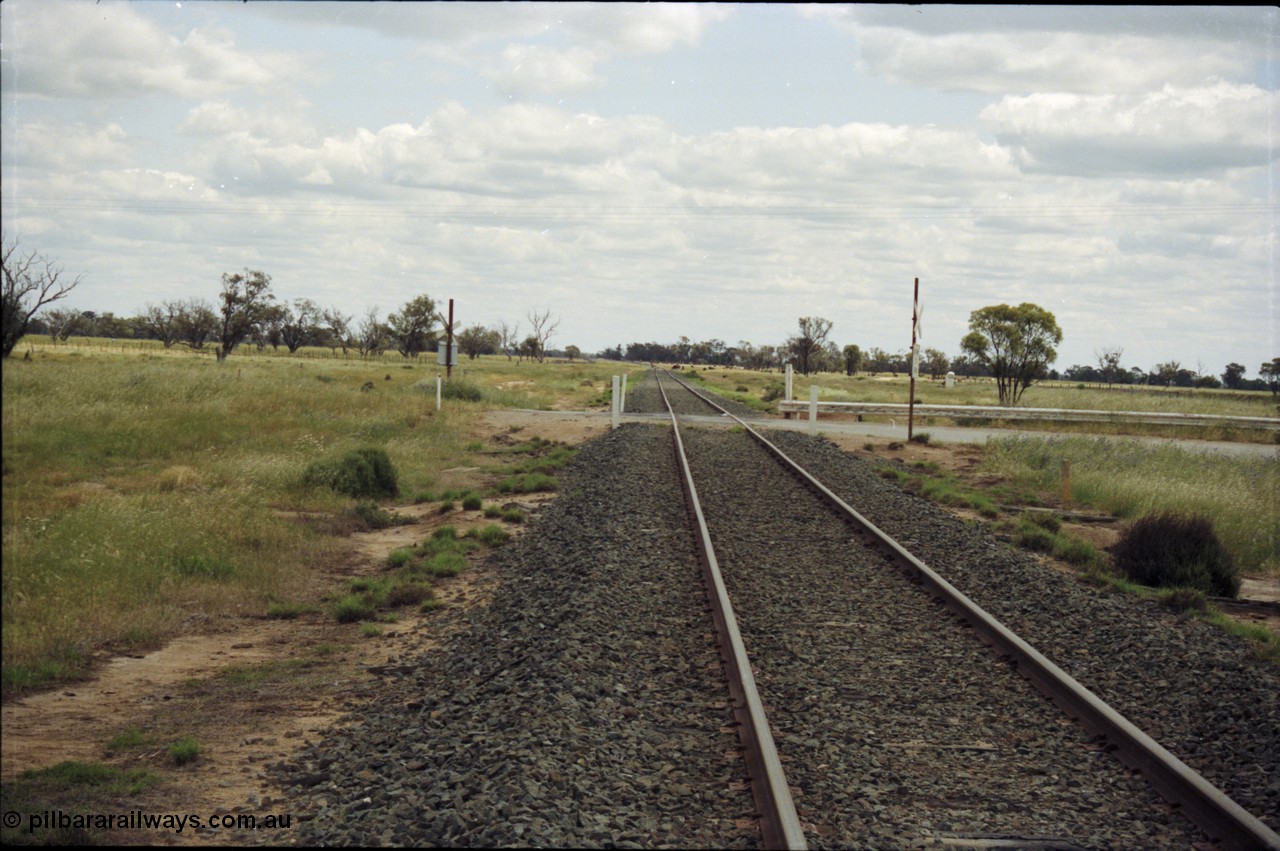 131-1-26
Burraboi track view, looking towards Balranald.

