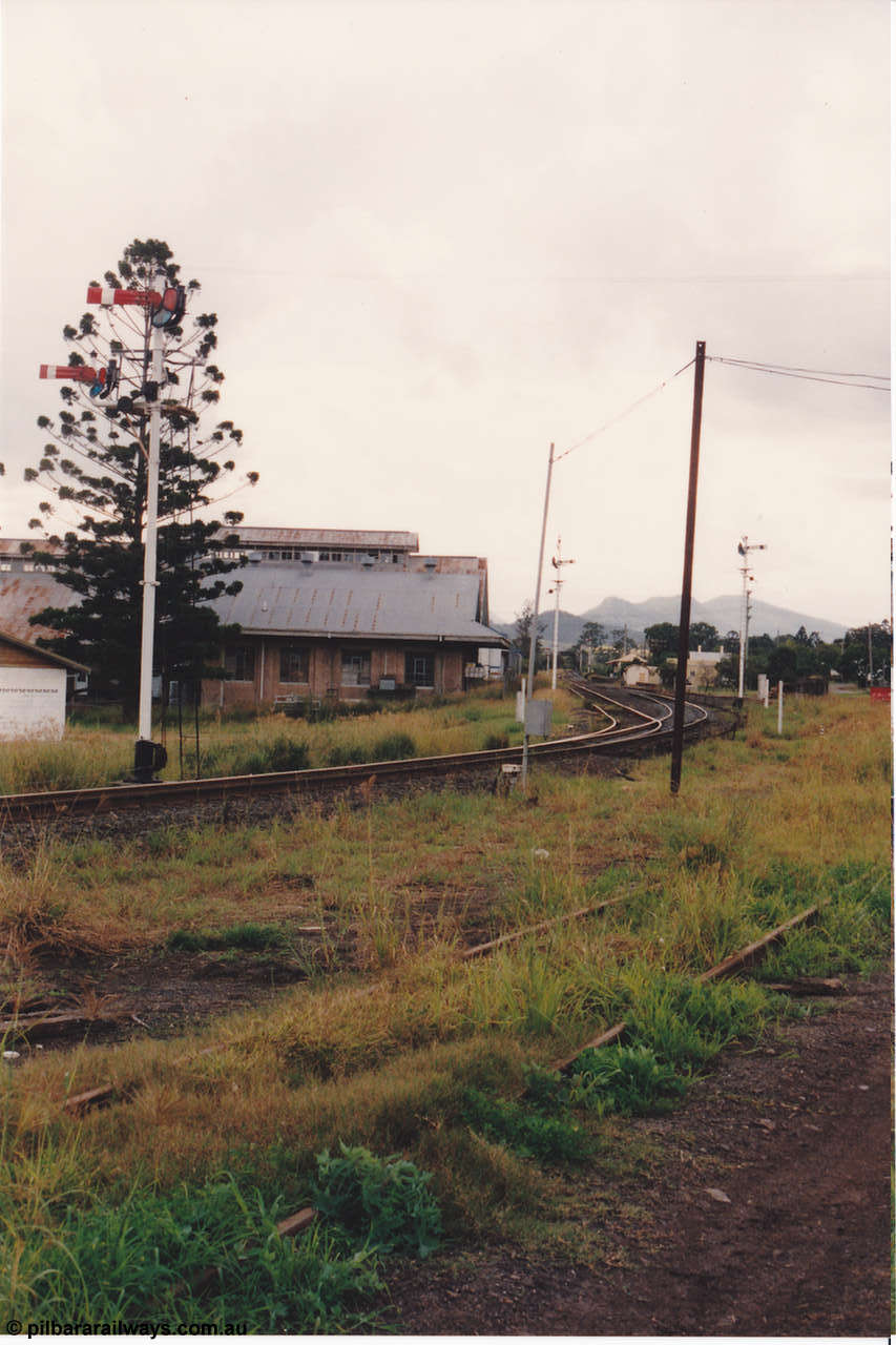 134-23
Kyogle, looking north from the south end, down arrival signal, looking down loop from the curve.
