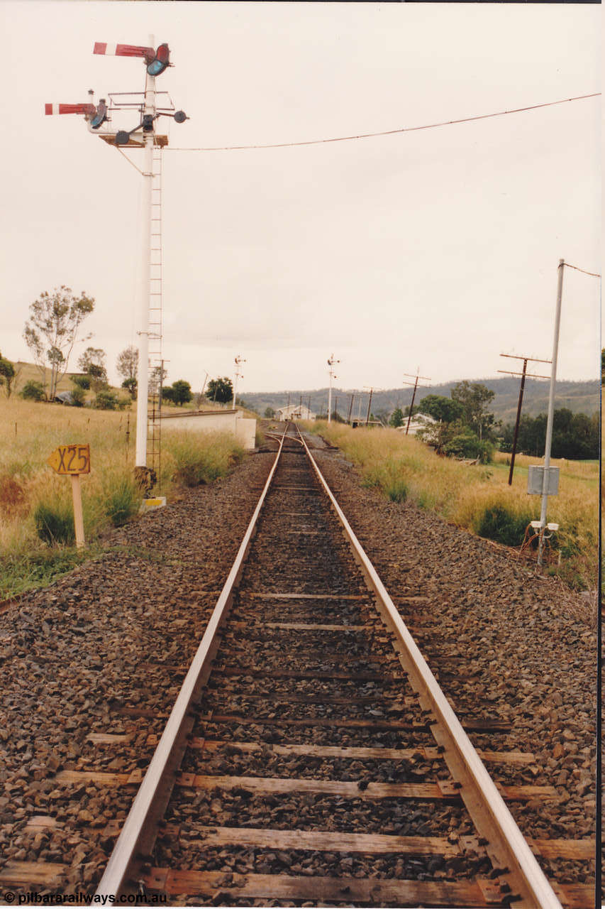 134-30
Glenapp, track view, looking north from south end of loop, down home signal, gangers shed with door open.
