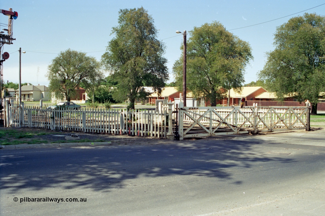 140-1-22
Ballarat North or C Signal Box, view of the interlocked gates for the Macarthur Street grade crossing, looking west.
