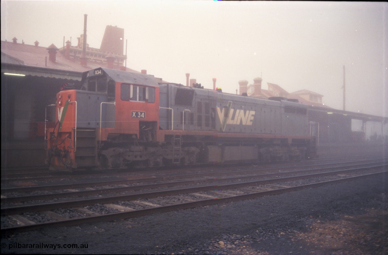 142-1-07
Seymour station yard, V/Line broad gauge loco X class X 34 Clyde Engineering EMD model G16C serial 66-487 is stabled to run the Sunday evening down Cobram pass, yard has been rationalised.
Keywords: X-class;X34;Clyde-Engineering-Granville-NSW;EMD;G16C;66-487;