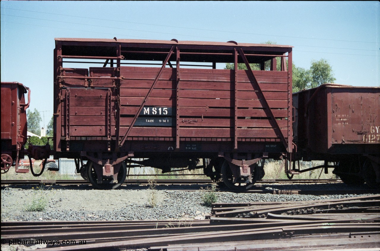 146-19
Seymour, preserved broad gauge Victorian Railways M type four wheel cattle waggon M 815, side view. Built new in March 1953 at Newport Workshops.
Keywords: M-type;M815;
