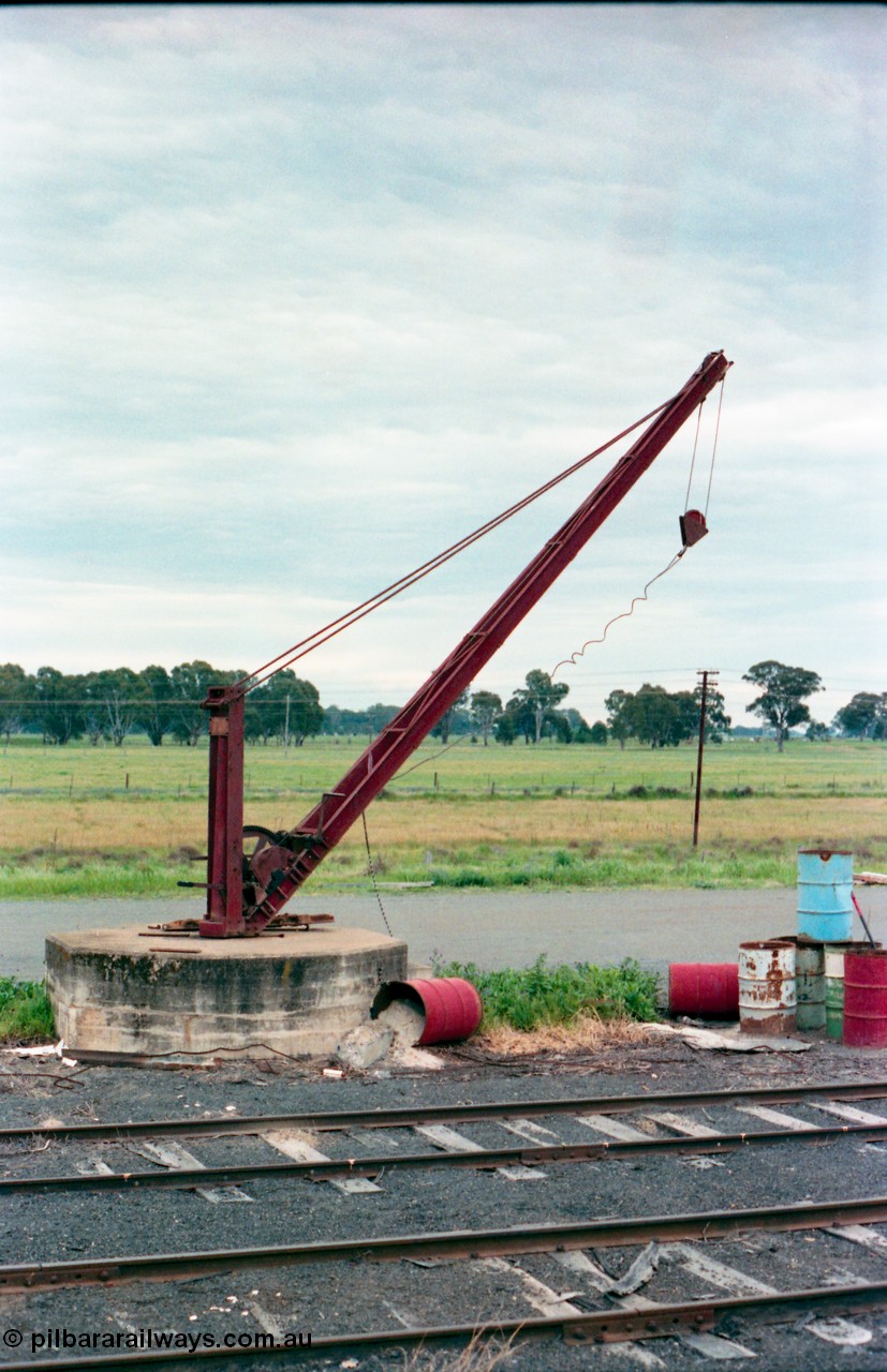 161-26
Tocumwal, good loading pivot crane, broad gauge yard.
