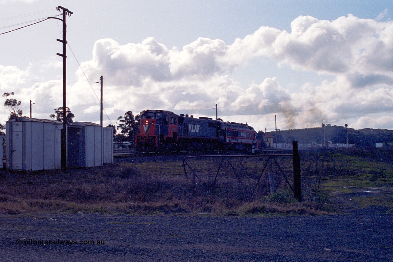 166-24
Wallan, Wallan Loop, V/Line standard gauge X class locomotive X 37 Clyde Engineering EMD model G26C serial 70-700 tows damaged NSWSRA XPT power car XP 2007 'City of Albury' to Melbourne, August 28, 1991. XP 2007 was damaged at Henty on May 3.
Keywords: X-class;X37;Clyde-Engineering-Granville-NSW;EMD;G26C;70-700;