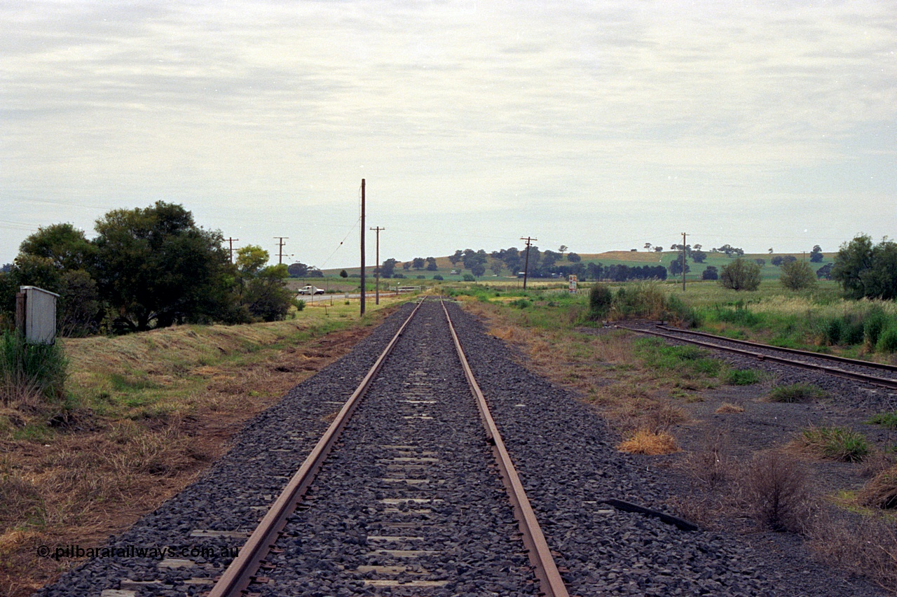 170-04
Dookie, yard view looking towards the closed line to Katamatite, silo siding on the right.
