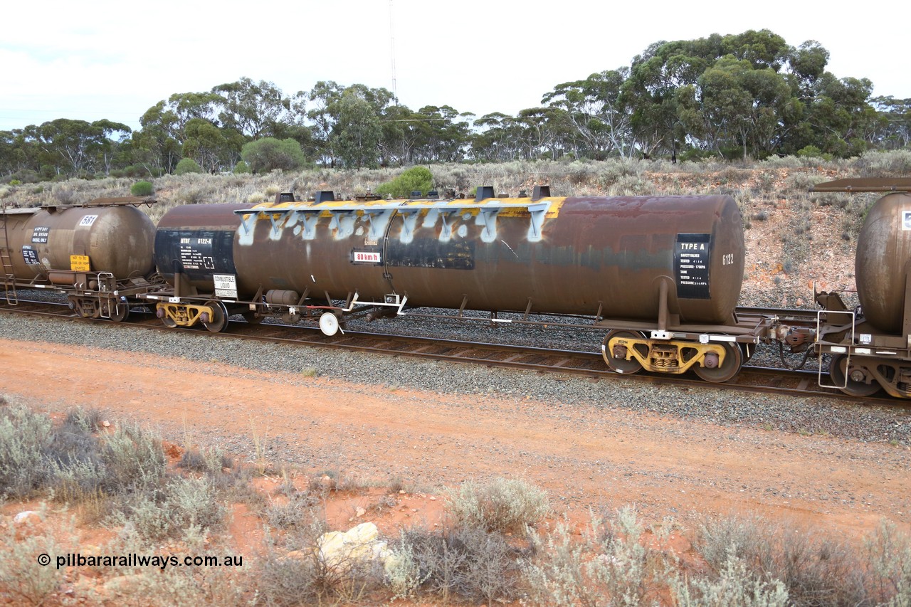161116 5106
West Kalgoorlie, Shell fuel train 3442, tank waggon NTBF 6122, built by Comeng NSW 1975 as a bitumen tanker type SCA for Shell Bitumen NSW as SCA 273.
Keywords: NTBF-type;NTBF6122;Comeng-NSW;SCA-type;SCA273;