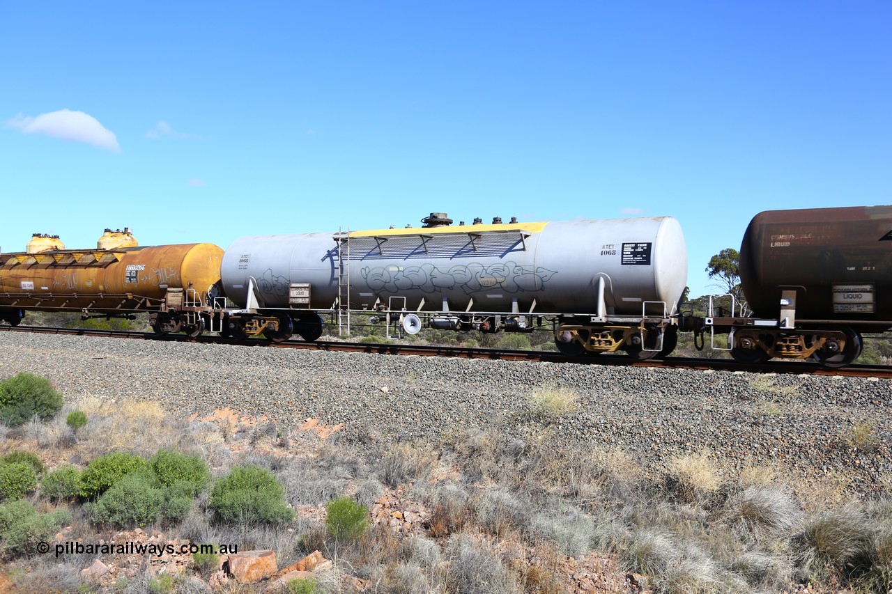 161111 2480
Binduli, Kalgoorlie Freighter train 5025, ATEY 4068 diesel fuel tank waggon, former NTAF in service for BP Oil, former AMPOL tank.
Keywords: ATEY-type;ATEY4068;NTAF-type;WTEY-type;