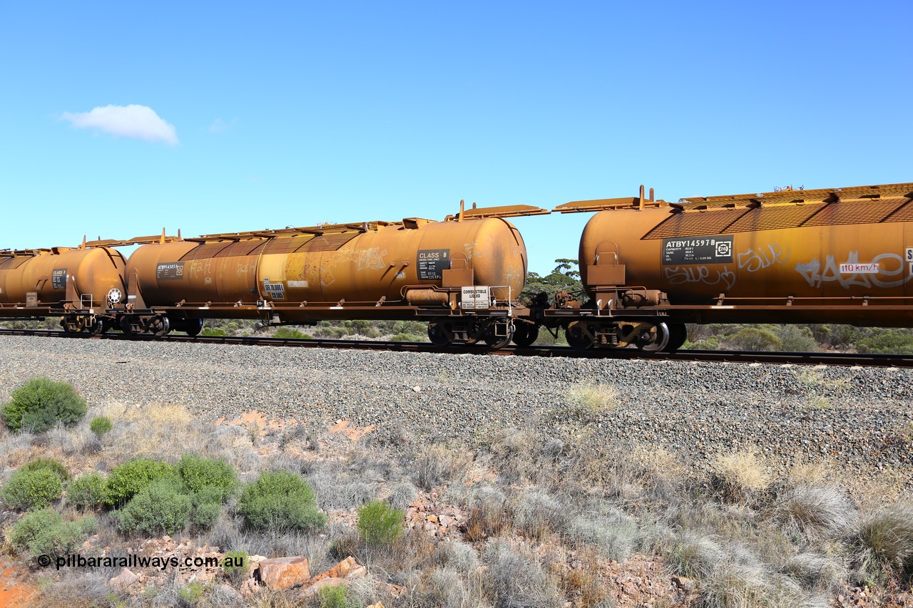 161111 2510
Binduli, Kalgoorlie Freighter train 5025, West Kalgoorlie, ATBY 14585 built by Westrail Midland Workshops in 1976 part of a batch of eight JPA type petrol tank waggons, recoded to JPAA in 1985, then WJPA when converted to SG.
Keywords: ATBY-type;ATBY14585;Westrail-Midland-WS;JPA-type;JPAA-type;WJPA-type;