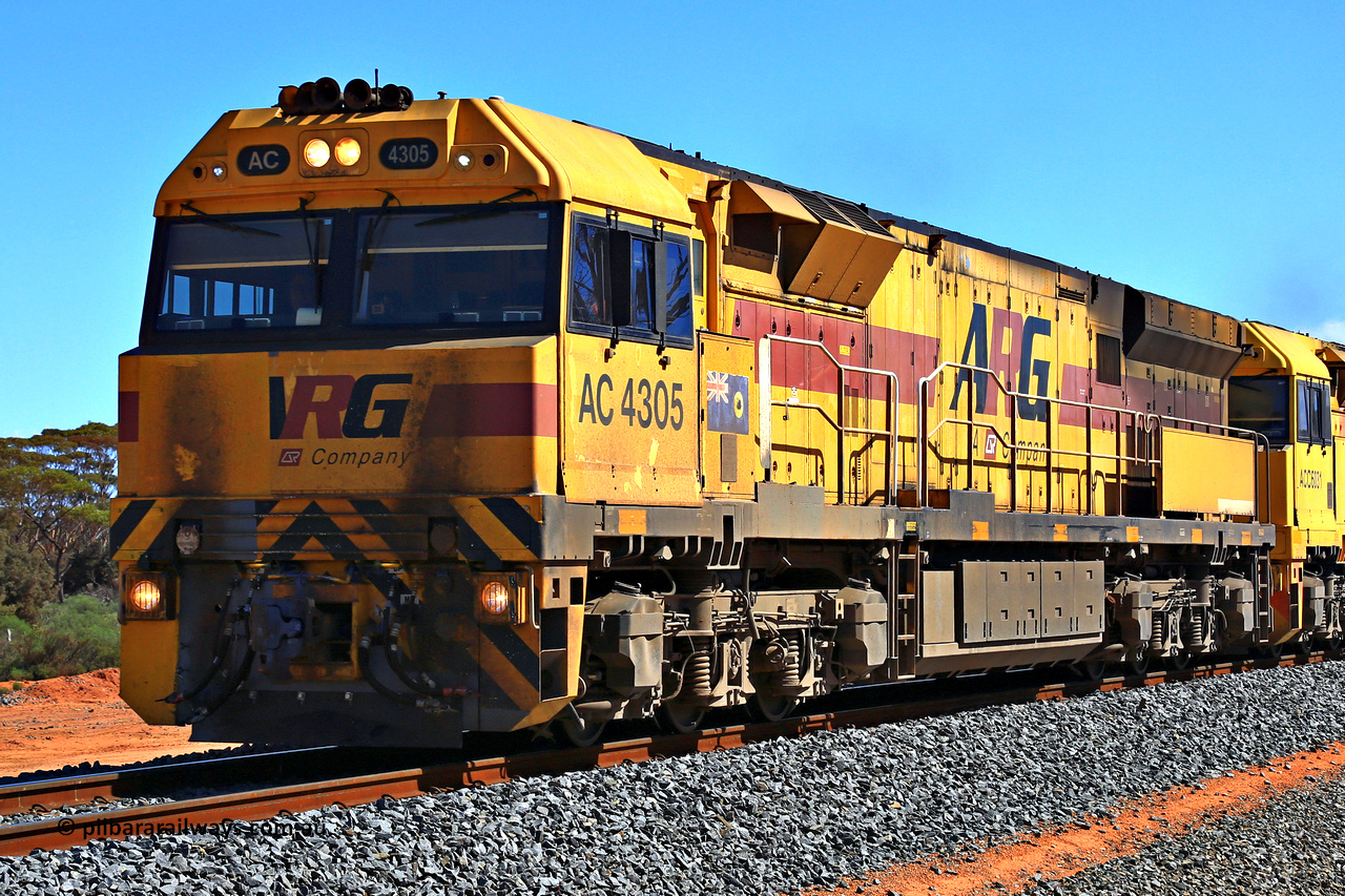 240328 2969
Loaded Koolyanobbing iron ore train 5041 runs south at Hampton with Aurizon's AC class loco AC 4305 with serial number R-0006-04 / 09-376 is a UGL Rail Broadmeadow NSW built GE model C43ACi and still in ARG livery leading an ACC and another AC with 126 waggons of MHLY and MHPY types. March 28, 2024.
Keywords: AC-class;AC4305;UGL-Rail-NSW;GE;C43ACi;R-0006-04/09-376;