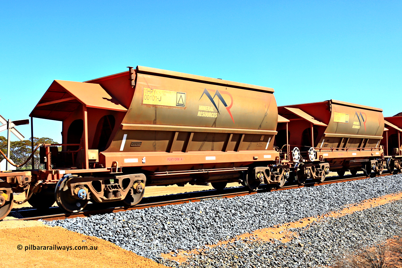 240328 3017
Loaded Koolyanobbing iron ore train 5041 with Mineral Resources Ltd MHPY type iron ore waggons MHPY 00101 and MHPY 00102 built by CSR Yangtze Co China with serial numbers 2014 / 382-101 and 2014 / 382-102 in 2014 as a batch of 382 pairs, these bottom discharge hopper waggons are operated in 'married' pairs. March 28, 2024.
Keywords: MHPY-type;MHPY00101;2014/382-101;MHPY00102;2014/382-102;CSR-Yangtze-Rolling-Stock-Co-China;