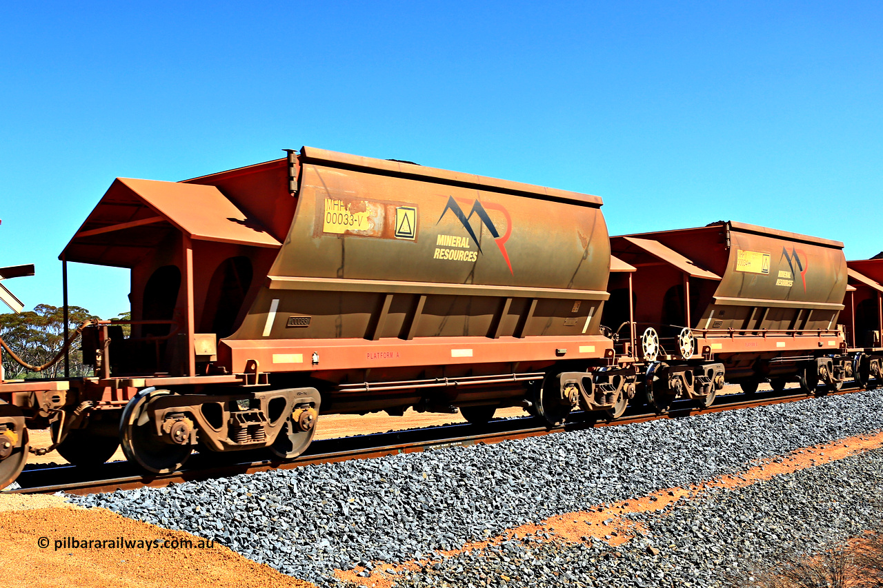 240328 3019
Loaded Koolyanobbing iron ore train 5041 with Mineral Resources Ltd MHPY type iron ore waggons MHPY 00033 and MHPY 00034 built by CSR Yangtze Co China with serial numbers 2014 / 382-33 and 2014 / 382-34 in 2014 as a batch of 382 pairs, these bottom discharge hopper waggons are operated in 'married' pairs. March 28, 2024.
Keywords: MHPY-type;MHPY00033;2014/382-33;MHPY00034;2014/382-34;CSR-Yangtze-Rolling-Stock-Co-China;