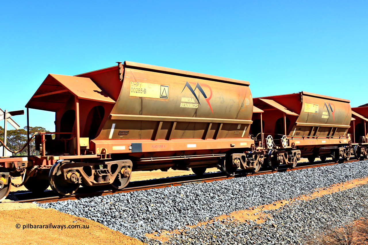 240328 3023
Loaded Koolyanobbing iron ore train 5041 with Mineral Resources Ltd MHPY type iron ore waggons MHPY 00285 and MHPY 00286 built by CSR Yangtze Co China with serial numbers 2014 / 382-285 and 2014 / 382-286 in 2014 as a batch of 382 pairs, these bottom discharge hopper waggons are operated in 'married' pairs. March 28, 2024.
Keywords: MHPY-type;MHPY00285;2014/382-285;MHPY00286;2014/382-286;CSR-Yangtze-Rolling-Stock-Co-China;