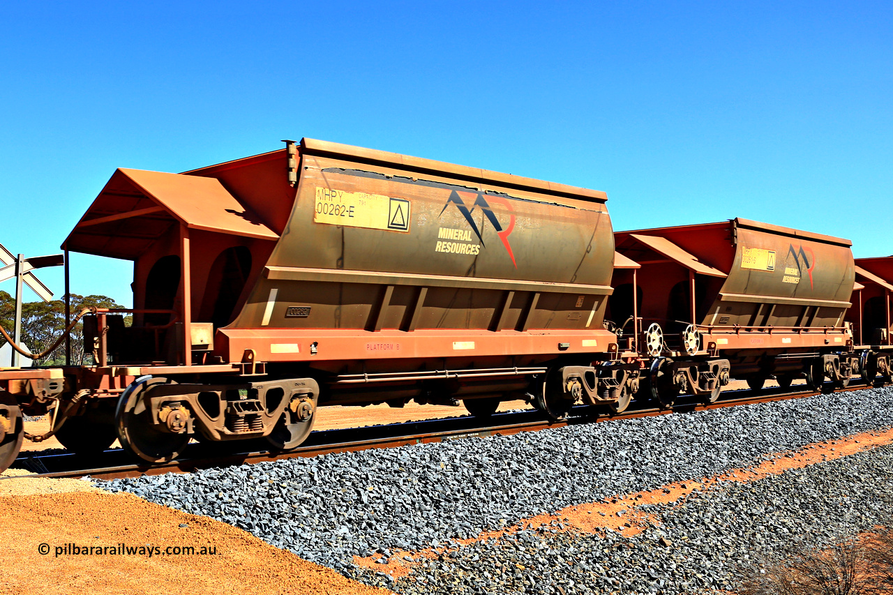 240328 3029
Loaded Koolyanobbing iron ore train 5041 with Mineral Resources Ltd MHPY type iron ore waggons MHPY 00262 and MHPY 00261 built by CSR Yangtze Co China with serial numbers 2014 / 382-262 and 2014 / 382-261 in 2014 as a batch of 382 pairs, these bottom discharge hopper waggons are operated in 'married' pairs. March 28, 2024.
Keywords: MHPY-type;MHPY00262;2014/382-262;MHPY00261;2014/382-261;CSR-Yangtze-Rolling-Stock-Co-China;