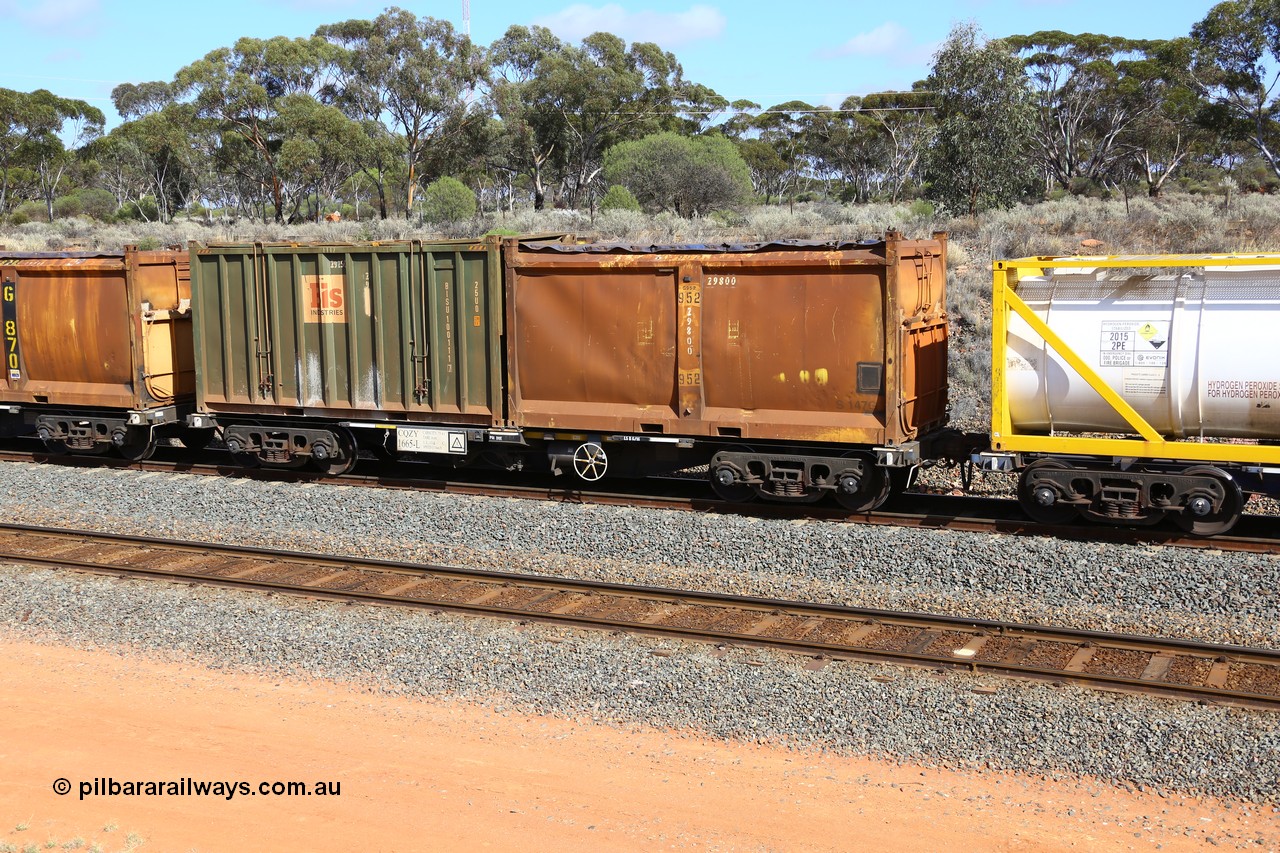 161112 3004
West Kalgoorlie, loaded Malcolm sulphur train 6029, CQZY type waggon CQZY 1665, built by CIMC at Dalian China for CFCLA and one of fifteen on lease to Aurizon with original style sulphur container S147G G952 with sliding tarpaulin and Bis Industries hard-top type 25U0 container BISU 100111.
Keywords: CQZY-type;CQZY1665;CIMC-Dalian-China;