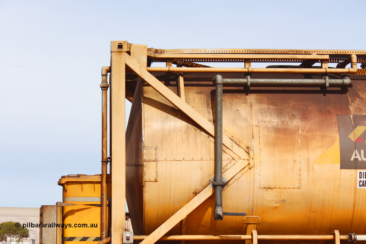 160409 IMG 7097
Parkeston, Aurizon rail grinder MMY type MMY 034, built in the USA by Loram as RG331 ~2004, imported into Australia by Queensland Rail, now Aurizon, in April 2009, detail picture. Peter Donaghy image.
Keywords: Peter-D-Image;MMY-type;MMY034;Loram-USA;RG331;rail-grinder;detail-image;