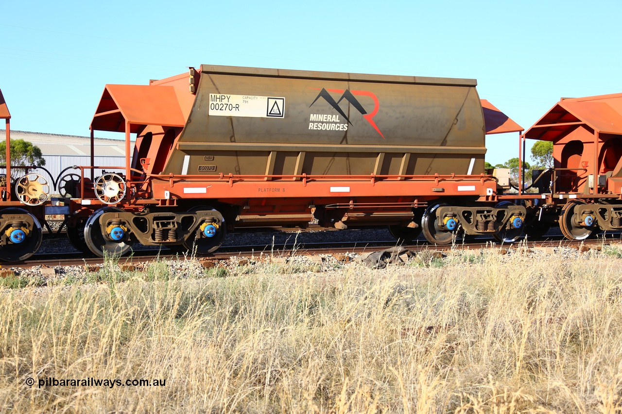 190107 0426
Parkeston, Mineral Resources Ltd MHPY type iron ore waggon MHPY 00270 built by CSR Yangtze Co China in 2014 as a batch of 382 units, these bottom discharge hopper waggons are operated in 'married' pairs.
Keywords: MHPY-type;MHPY00270;2014/382-270;CSR-Yangtze-Rolling-Stock-Co-China;