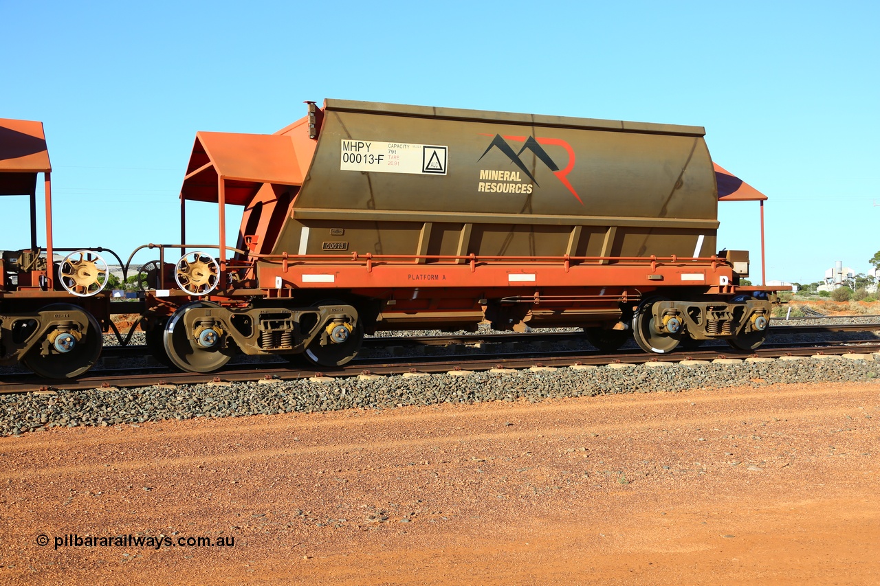 190107 0448
Parkeston, Mineral Resources Ltd MHPY type iron ore waggon MHPY 00013 built by CSR Yangtze Co China in 2014 as a batch of 382 units, these bottom discharge hopper waggons are operated in 'married' pairs.
Keywords: MHPY-type;MHPY00013;2014/382-13;CSR-Yangtze-Rolling-Stock-Co-China;