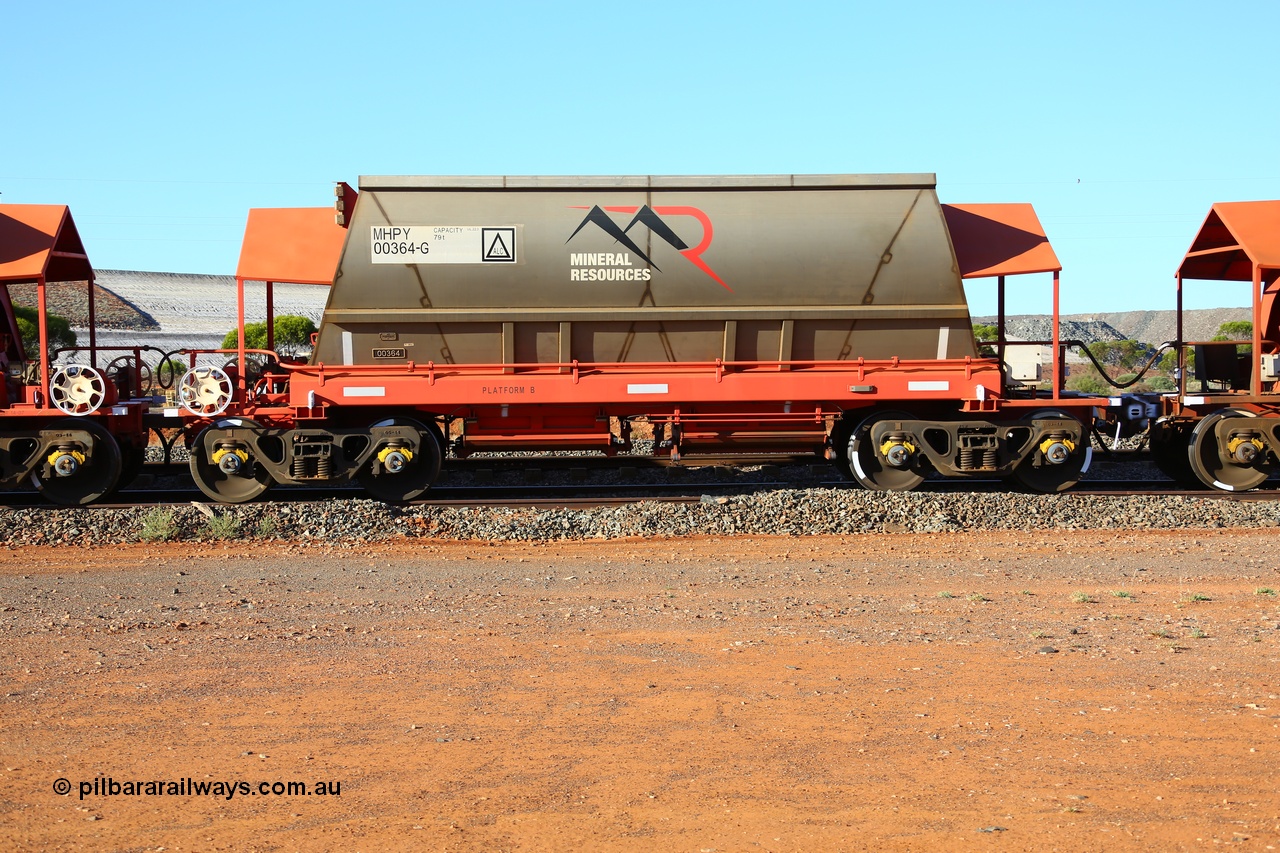 190107 0454
Parkeston, Mineral Resources Ltd MHPY type iron ore waggon MHPY 00364 built by CSR Yangtze Co China in 2014 as a batch of 382 units, these bottom discharge hopper waggons are operated in 'married' pairs.
Keywords: MHPY-type;MHPY00364;2014/382-364;CSR-Yangtze-Rolling-Stock-Co-China;