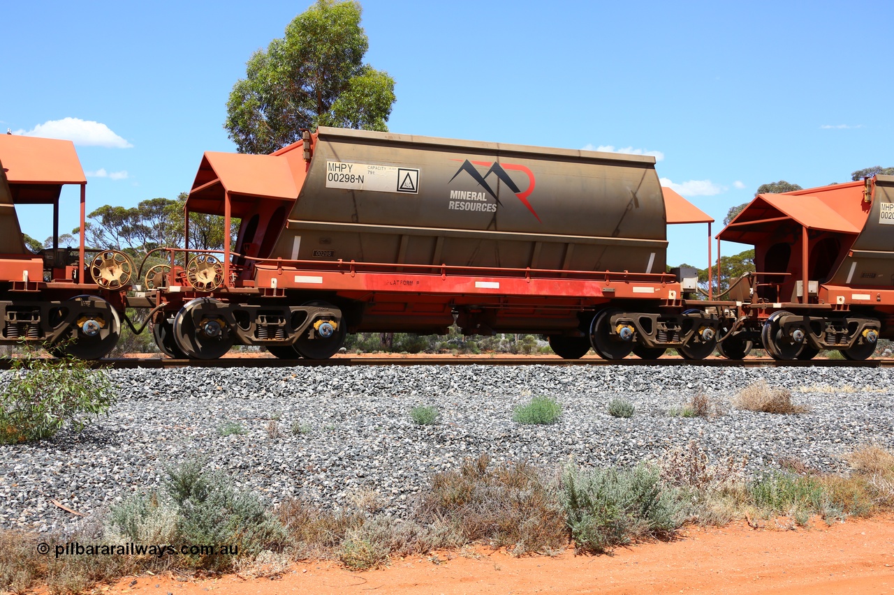 190107 0553
Binduli, on empty Mineral Resources Ltd iron ore train service from Esperance to Koolyanobbing 2034 with MRL's MHPY type iron ore waggon MHPY 00298 built by CSR Yangtze Co China serial 2014/382-298 in 2014 as a batch of 382 units, these bottom discharge hopper waggons are operated in 'married' pairs.
Keywords: MHPY-type;MHPY00298;2014/382-298;CSR-Yangtze-Rolling-Stock-Co-China;