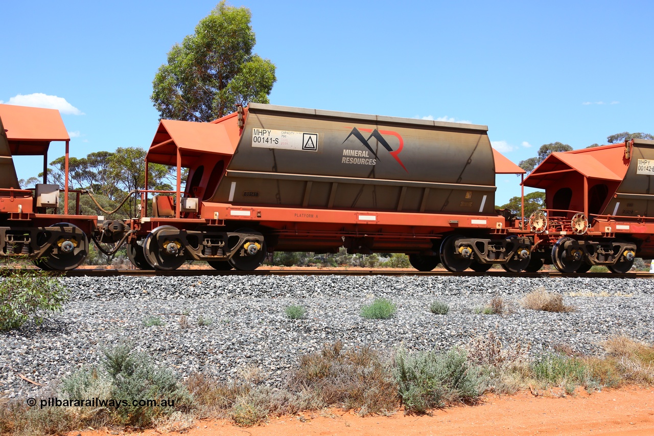 190107 0558
Binduli, on empty Mineral Resources Ltd iron ore train service from Esperance to Koolyanobbing 2034 with MRL's MHPY type iron ore waggon MHPY 00141 built by CSR Yangtze Co China serial 2014/382-141 in 2014 as a batch of 382 units, these bottom discharge hopper waggons are operated in 'married' pairs.
Keywords: MHPY-type;MHPY00141;2014/382-141;CSR-Yangtze-Rolling-Stock-Co-China;