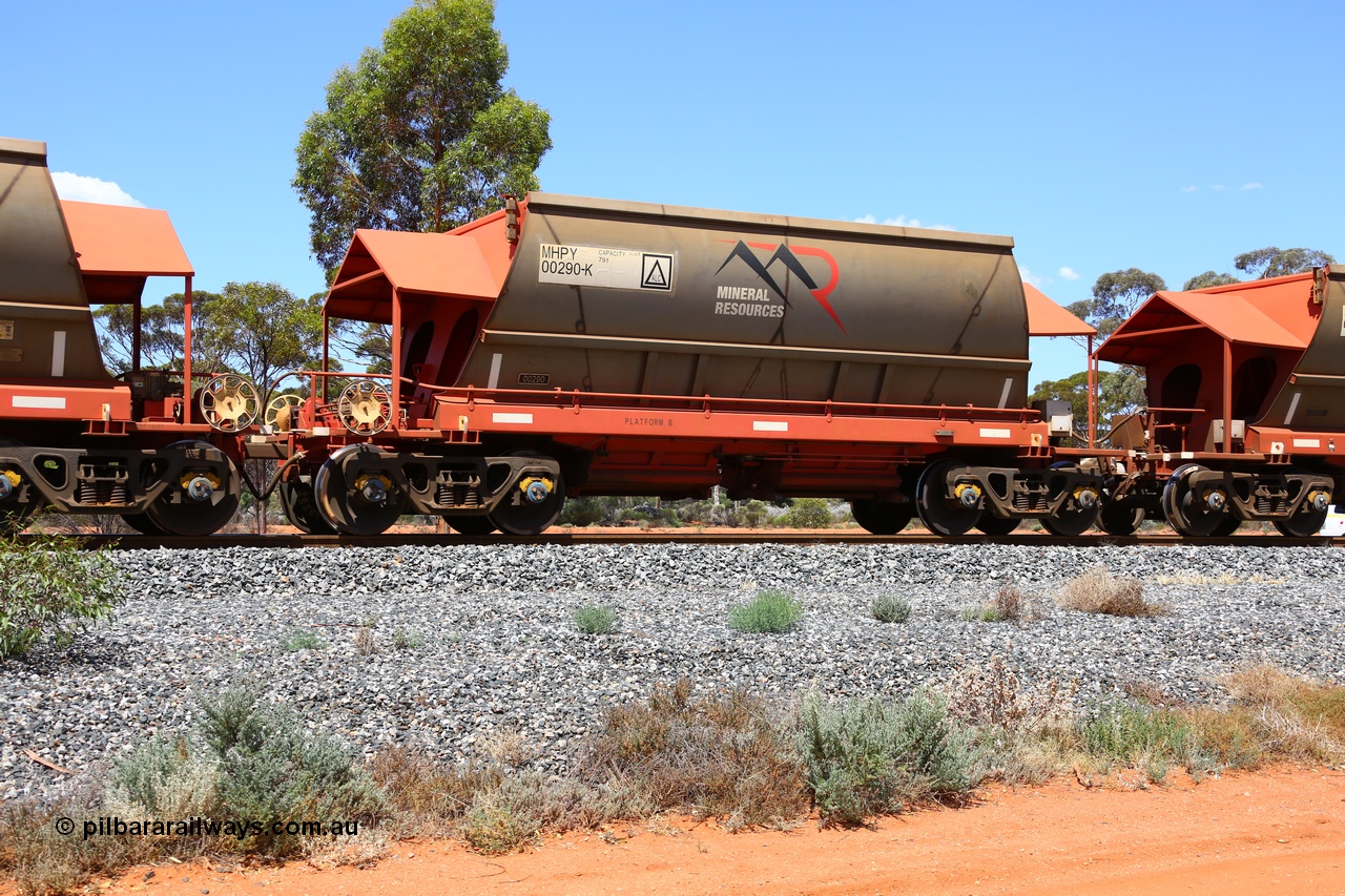 190107 0561
Binduli, on empty Mineral Resources Ltd iron ore train service from Esperance to Koolyanobbing 2034 with MRL's MHPY type iron ore waggon MHPY 00290 built by CSR Yangtze Co China serial 2014/382-290 in 2014 as a batch of 382 units, these bottom discharge hopper waggons are operated in 'married' pairs.
Keywords: MHPY-type;MHPY00290;2014/382-290;CSR-Yangtze-Rolling-Stock-Co-China;