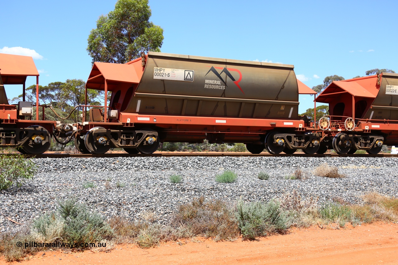 190107 0562
Binduli, on empty Mineral Resources Ltd iron ore train service from Esperance to Koolyanobbing 2034 with MRL's MHPY type iron ore waggon MHPY 00021 built by CSR Yangtze Co China serial 2014/382-21 in 2014 as a batch of 382 units, these bottom discharge hopper waggons are operated in 'married' pairs.
Keywords: MHPY-type;MHPY00021;2014/382-21;CSR-Yangtze-Rolling-Stock-Co-China;