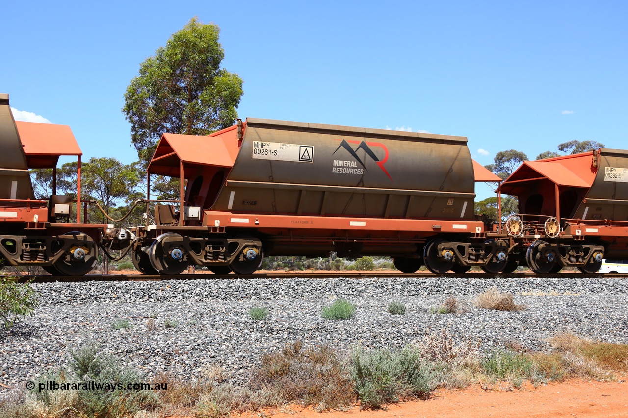 190107 0572
Binduli, on empty Mineral Resources Ltd iron ore train service from Esperance to Koolyanobbing 2034 with MRL's MHPY type iron ore waggon MHPY 00261 built by CSR Yangtze Co China serial 2014/382-261 in 2014 as a batch of 382 units, these bottom discharge hopper waggons are operated in 'married' pairs.
Keywords: MHPY-type;MHPY00261;2014/382-261;CSR-Yangtze-Rolling-Stock-Co-China;