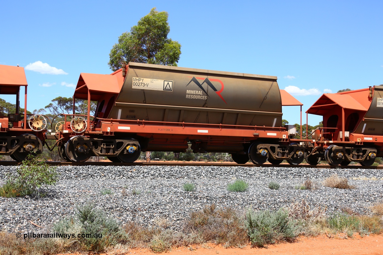 190107 0593
Binduli, on empty Mineral Resources Ltd iron ore train service from Esperance to Koolyanobbing 2034 with MRL's MHPY type iron ore waggon MHPY 00273 built by CSR Yangtze Co China serial 2014/382-273 in 2014 as a batch of 382 units, these bottom discharge hopper waggons are operated in 'married' pairs.
Keywords: MHPY-type;MHPY00273;2014/382-273;CSR-Yangtze-Rolling-Stock-Co-China;