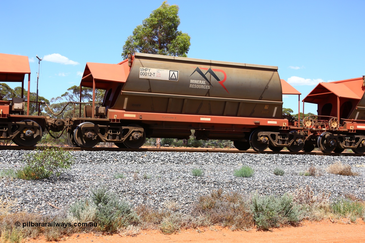 190107 0606
Binduli, on empty Mineral Resources Ltd iron ore train service from Esperance to Koolyanobbing 2034 with MRL's MHPY type iron ore waggon MHPY 00012 built by CSR Yangtze Co China serial 2014/382-12 in 2014 as a batch of 382 units, these bottom discharge hopper waggons are operated in 'married' pairs.
Keywords: MHPY-type;MHPY00012;2014/382-12;CSR-Yangtze-Rolling-Stock-Co-China;