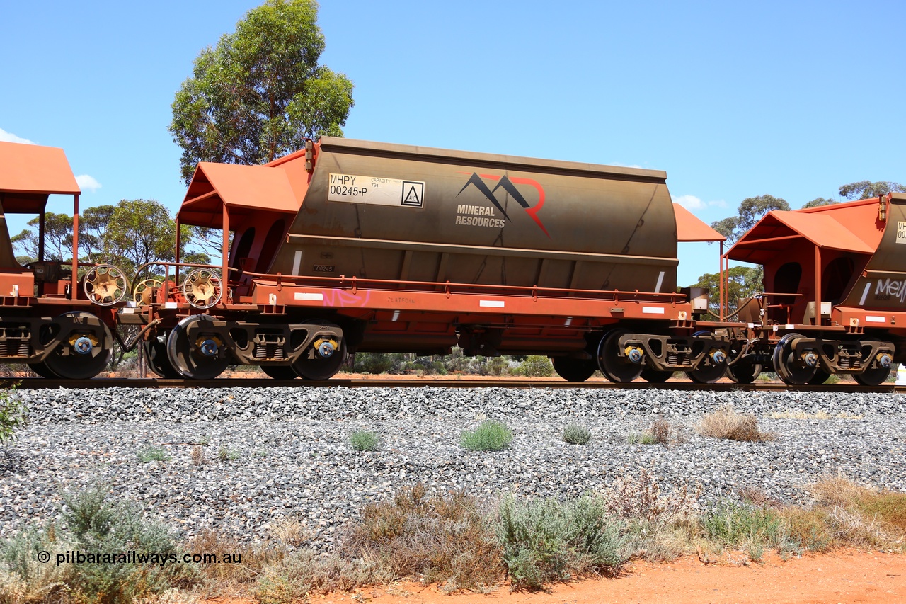 190107 0615
Binduli, on empty Mineral Resources Ltd iron ore train service from Esperance to Koolyanobbing 2034 with MRL's MHPY type iron ore waggon MHPY 00245 built by CSR Yangtze Co China serial 2014/382-245 in 2014 as a batch of 382 units, these bottom discharge hopper waggons are operated in 'married' pairs.
Keywords: MHPY-type;MHPY00245;2014/382-245;CSR-Yangtze-Rolling-Stock-Co-China;