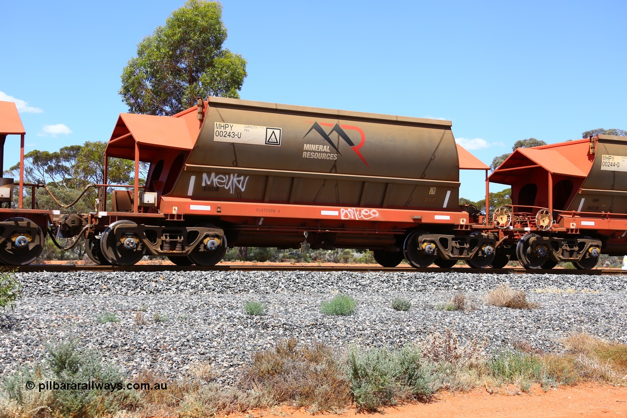 190107 0616
Binduli, on empty Mineral Resources Ltd iron ore train service from Esperance to Koolyanobbing 2034 with MRL's MHPY type iron ore waggon MHPY 00243 built by CSR Yangtze Co China serial 2014/382-243 in 2014 as a batch of 382 units, these bottom discharge hopper waggons are operated in 'married' pairs.
Keywords: MHPY-type;MHPY00243;2014/382-243;CSR-Yangtze-Rolling-Stock-Co-China;