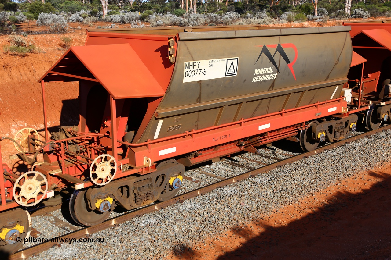 190109 1616
Binduli, Mineral Resources Ltd empty iron ore train 4030 with MRL's MHPY type iron ore waggon MHPY 00377 built by CSR Yangtze Co China serial 2014/382-377 in 2014 as a batch of 382 units, these bottom discharge hopper waggons are operated in 'married' pairs.
Keywords: MHPY-type;MHPY00377;2014/382-377;CSR-Yangtze-Rolling-Stock-Co-China;