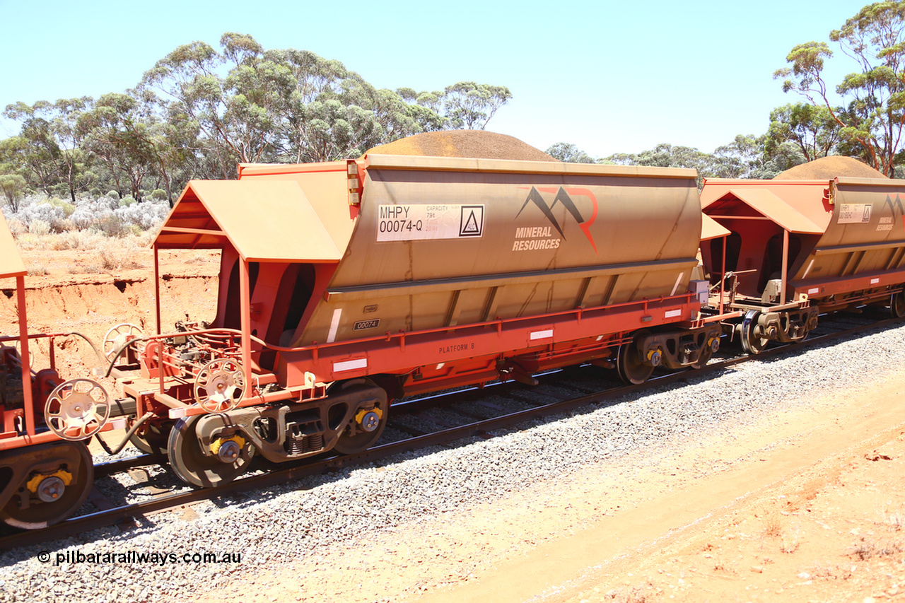 190129 4278
Binduli, on Mineral Resources Ltd loaded iron ore train service from Koolyanobbing to Esperance #3033 with MRL's MHPY type iron ore waggon MHPY 00074 built by CSR Yangtze Co China serial 2014/382-74 in 2014 as a batch of 382 units, these bottom discharge hopper waggons are operated in 'married' pairs.
Keywords: MHPY-type;MHPY00074;2014/382-74;CSR-Yangtze-Co-China;