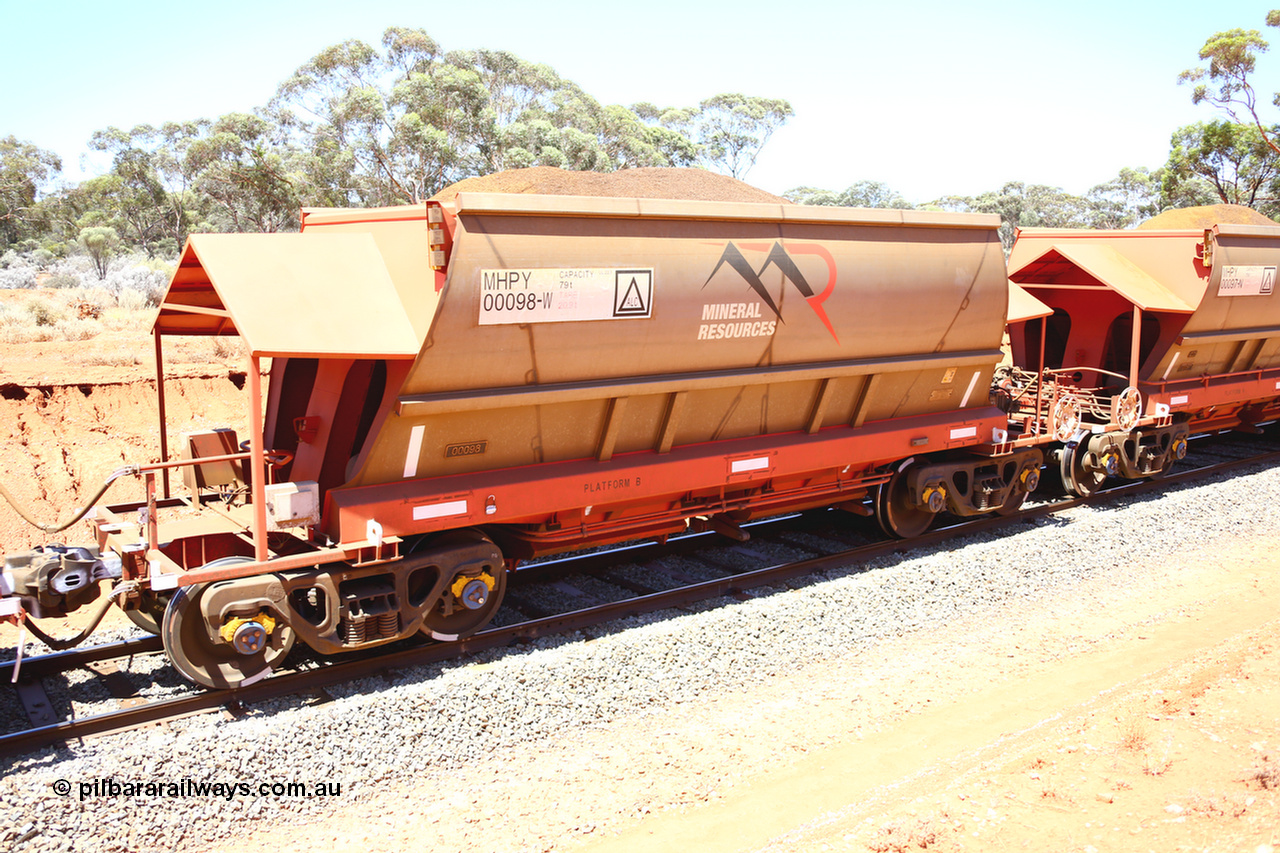 190129 4281
Binduli, on Mineral Resources Ltd loaded iron ore train service from Koolyanobbing to Esperance #3033 with MRL's MHPY type iron ore waggon MHPY 00098 built by CSR Yangtze Co China serial 2014/382-98 in 2014 as a batch of 382 units, these bottom discharge hopper waggons are operated in 'married' pairs.
Keywords: MHPY-type;MHPY00098;2014/382-98;CSR-Yangtze-Co-China;