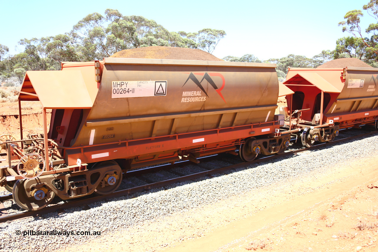 190129 4302
Binduli, on Mineral Resources Ltd loaded iron ore train service from Koolyanobbing to Esperance #3033 with MRL's MHPY type iron ore waggon MHPY 00164 built by CSR Yangtze Co China serial 2014/382-164 in 2014 as a batch of 382 units, these bottom discharge hopper waggons are operated in 'married' pairs.
Keywords: MHPY-type;MHPY00164;2014/382-164;CSR-Yangtze-Co-China;