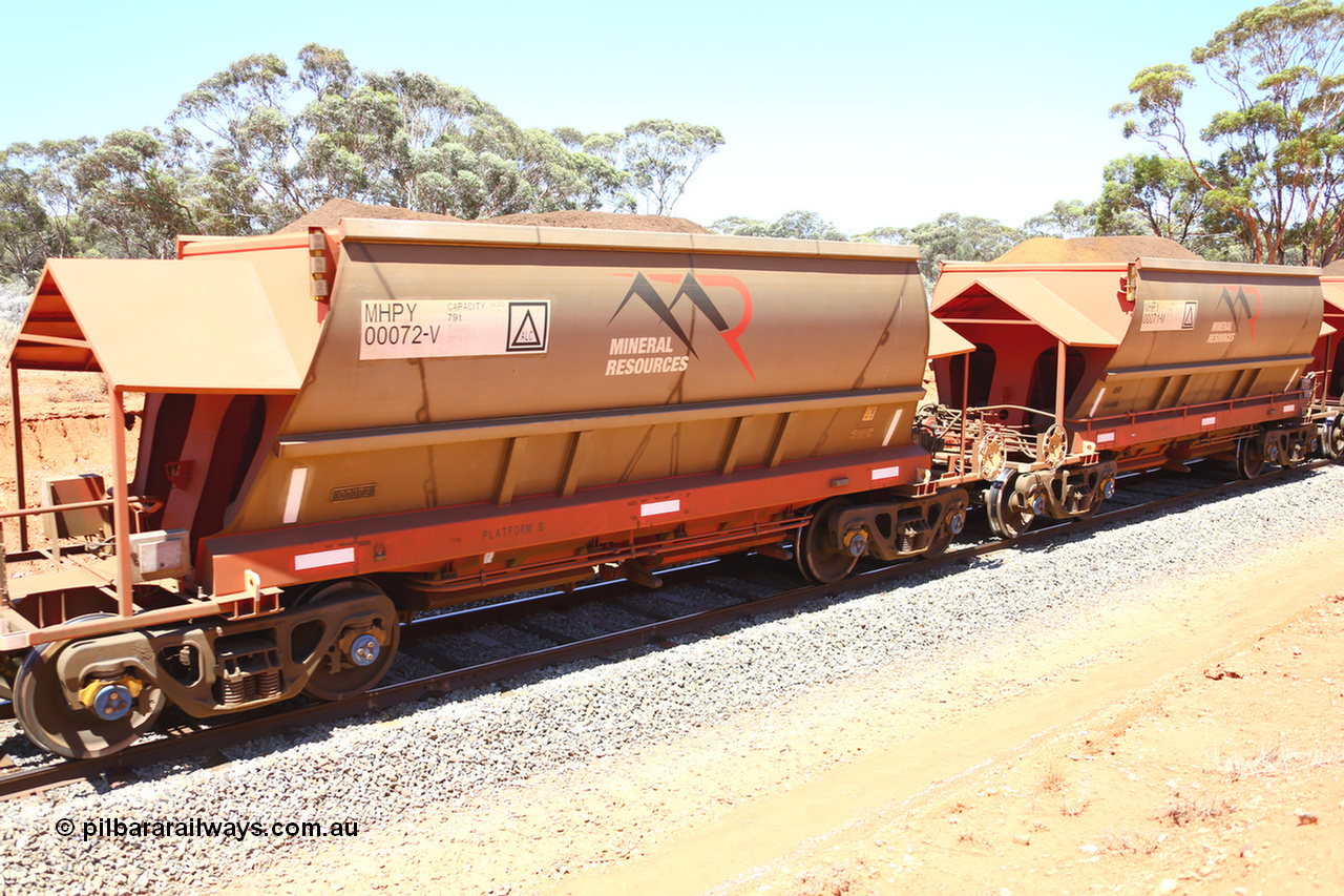 190129 4315
Binduli, on Mineral Resources Ltd loaded iron ore train service from Koolyanobbing to Esperance #3033 with MRL's MHPY type iron ore waggon MHPY 00072 built by CSR Yangtze Co China serial 2014/382-72 in 2014 as a batch of 382 units, these bottom discharge hopper waggons are operated in 'married' pairs.
Keywords: MHPY-type;MHPY00072;2014/382-72;CSR-Yangtze-Co-China;