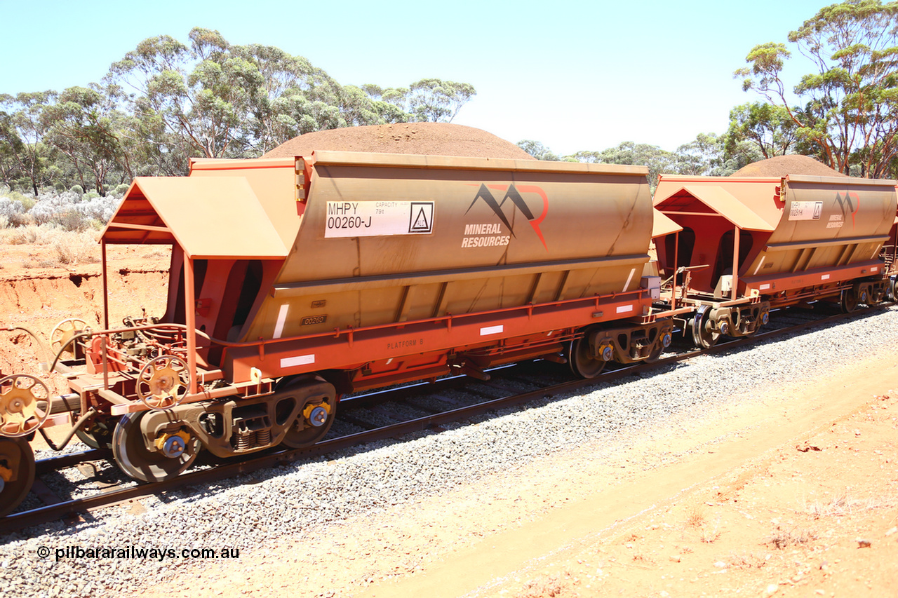190129 4320
Binduli, on Mineral Resources Ltd loaded iron ore train service from Koolyanobbing to Esperance #3033 with MRL's MHPY type iron ore waggon MHPY 00260 built by CSR Yangtze Co China serial 2014/382-260 in 2014 as a batch of 382 units, these bottom discharge hopper waggons are operated in 'married' pairs.
Keywords: MHPY-type;MHPY00260;2014/382-260;CSR-Yangtze-Co-China;