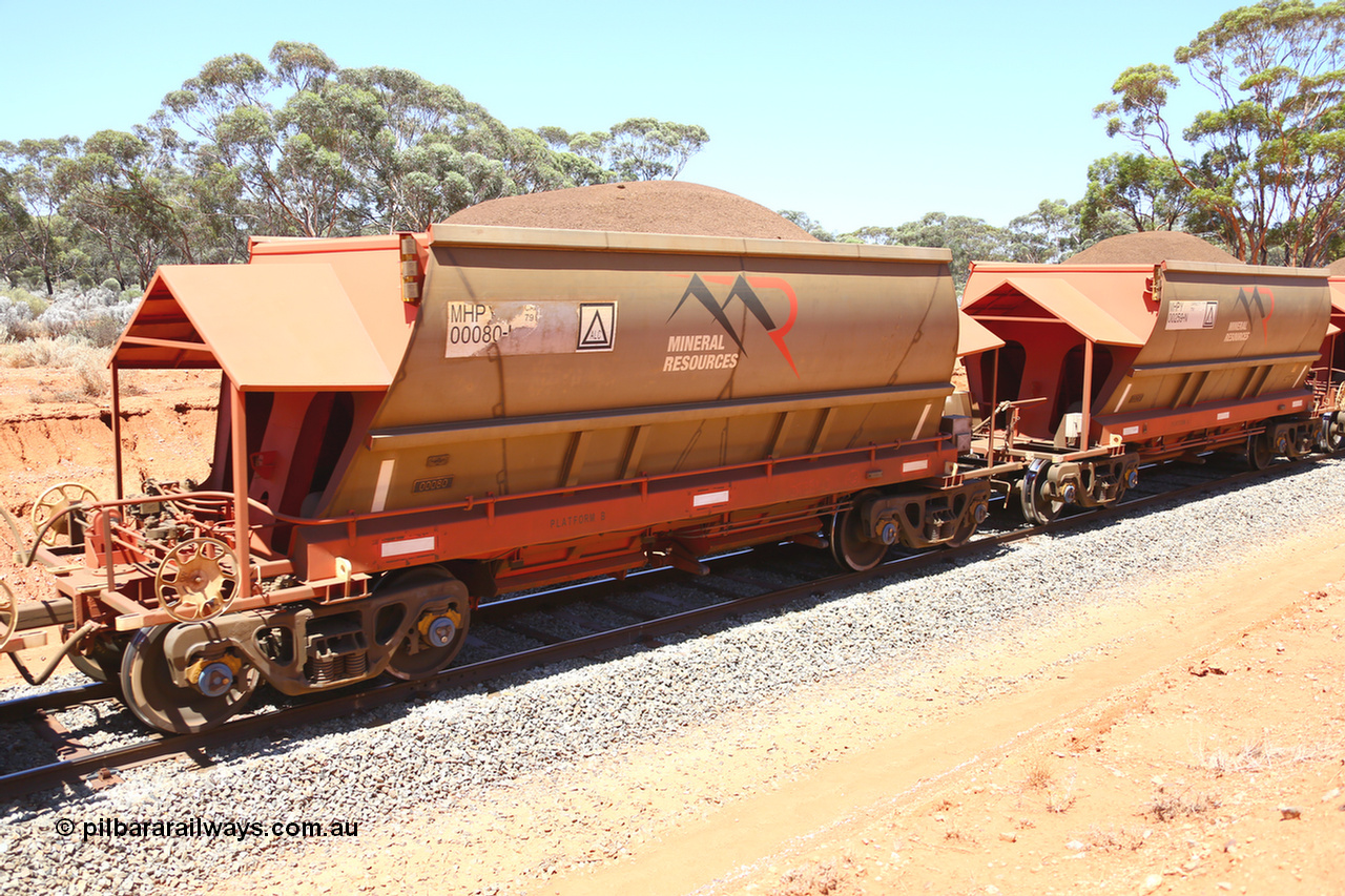 190129 4322
Binduli, on Mineral Resources Ltd loaded iron ore train service from Koolyanobbing to Esperance #3033 with MRL's MHPY type iron ore waggon MHPY 00080 built by CSR Yangtze Co China serial 2014/382-80 in 2014 as a batch of 382 units, these bottom discharge hopper waggons are operated in 'married' pairs.
Keywords: MHPY-type;MHPY00080;2014/382-80;CSR-Yangtze-Co-China;