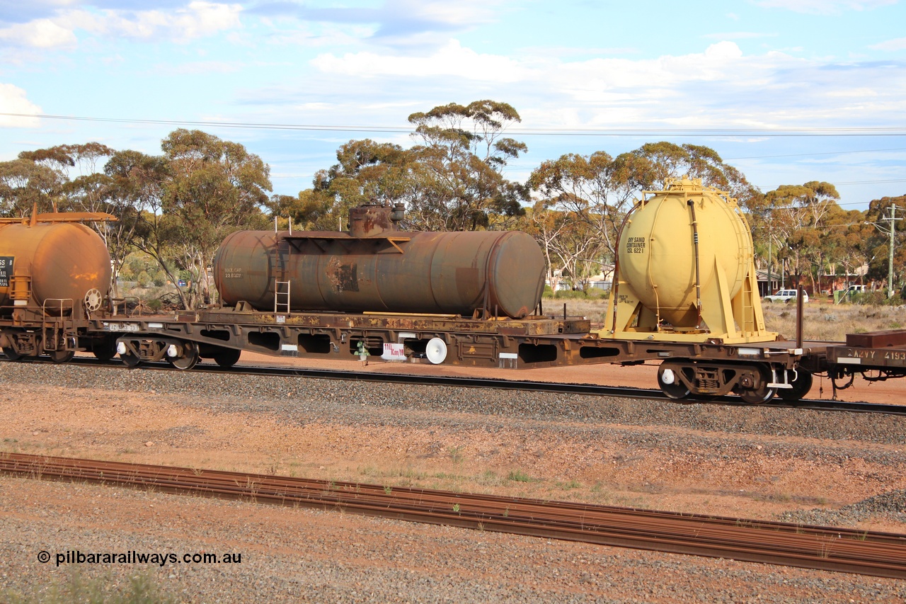 131024 IMG 0654
West Kalgoorlie, AZWY 30373 'Sputnik' loco oil and sand waggon, originally built as an WFX type flat waggon by Tomlinson Steel in a batch of one hundred and sixty one in 1969-70. Recoded to WQCX type in 1980 and to WSP type waste oil and sand waggon in 1986. Peter Donaghy image.
Keywords: Peter-D-Image;AZWY-type;AZWY30373;Tomlinson-Steel-WA;WFX-type;WQCX-type;WSP-type;