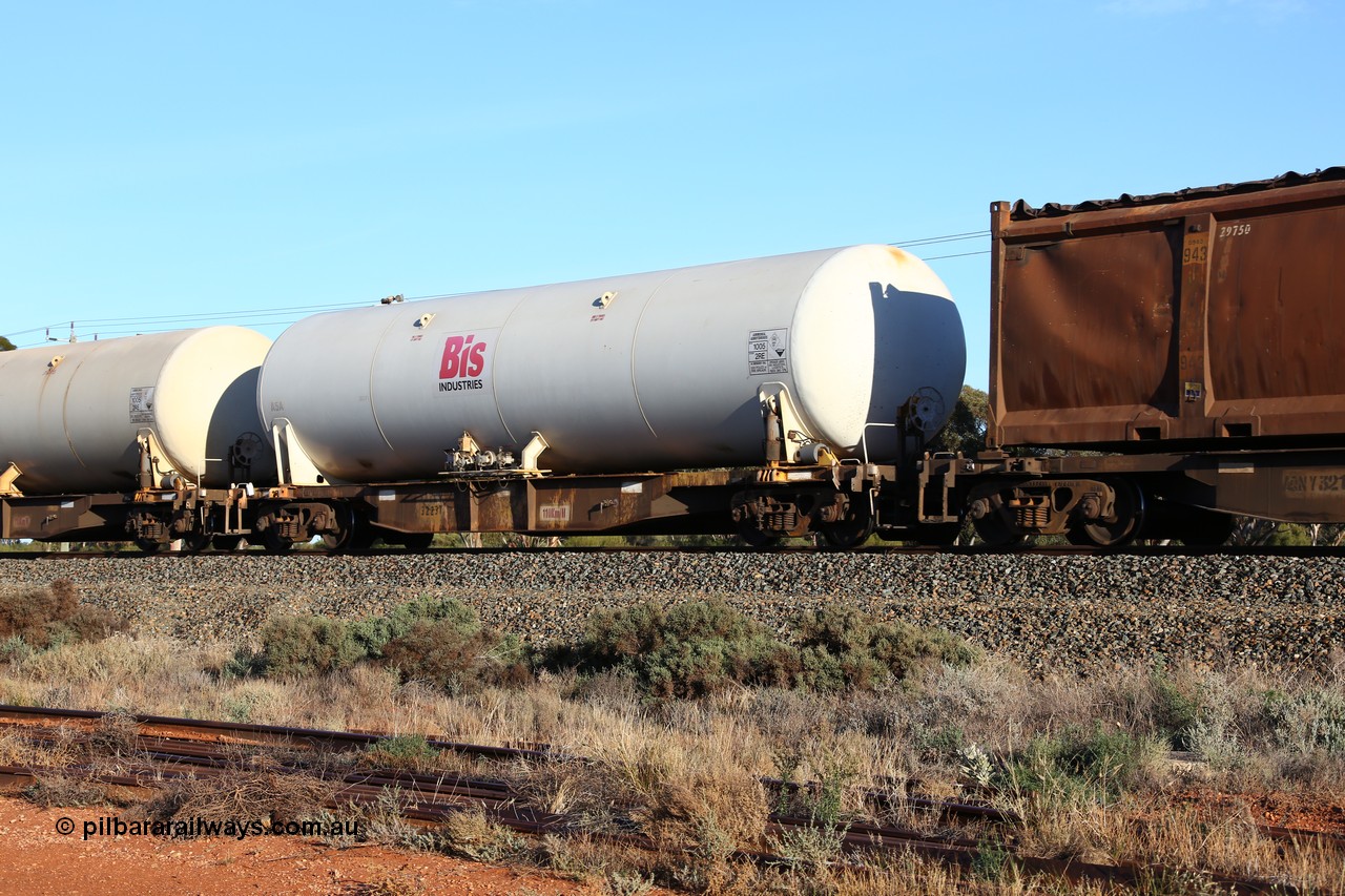 160523 2744
West Kalgoorlie, Malcolm freighter, train no. 1029, AZKY type anhydrous ammonia tank waggon AZKY 32237, one of twelve built by Goninan WA in 1998 as type WQK for Murrin Murrin traffic, fitted with Bis Industries anhydrous ammonia tank A5A.
Keywords: AZKY-type;AZKY32237;Goninan-WA;WQK-type;