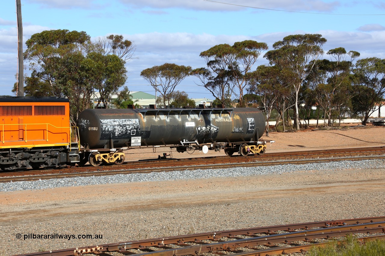 160525 4827
West Kalgoorlie, NTBF type fuel tank waggon NTBF 6118, with former owners name (Freight Australia) visible. Originally built by Comeng NSW in 1975 as an SCA type 69,000 litre bitumen tanker SCA 267 for Shell NSW.
Keywords: NTBF-type;NTBF6118;Comeng-NSW;SCA-type;SCA267;