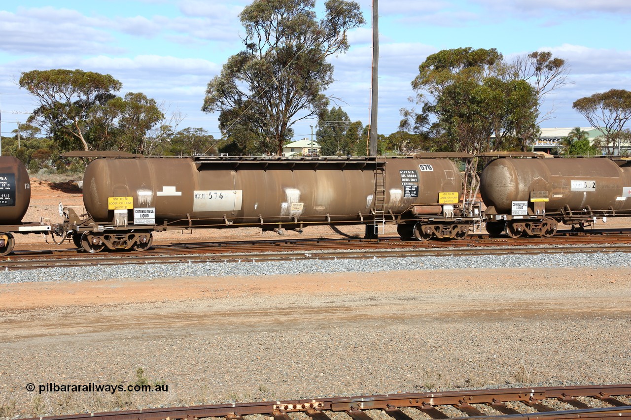 160525 4837
West Kalgoorlie, ATPF 576 fuel tanker, one of nine built by WAGR Midland Workshops in 1974 for Shell, with a capacity now of 80,000 litres.
Keywords: ATPF-type;ATPF576;WAGR-Midland-WS;WJP-type;