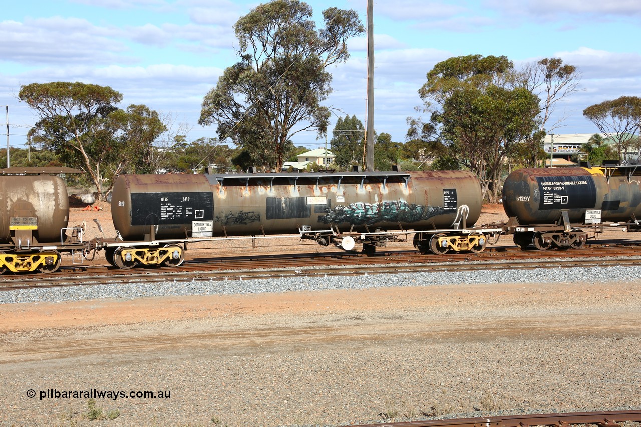 160525 4839
West Kalgoorlie, NTBF 6119 fuel tanker, originally built by Comeng NSW in 1975 as SCA type SCA 270 69000 litre bitumen tanker for Shell NSW, diesel capacity of 62700 litres.
Keywords: NTBF-type;NTBF6119;Comeng-NSW;SCA-type;SCA270;