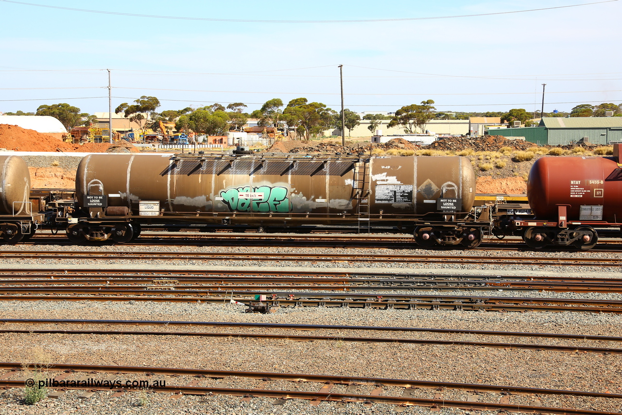190108 1104
West Kalgoorlie, ATPY type fuel tank waggon ATPY 585, built by WAGR Midland Workshops in 1976 as WJP type with WJP 586 for Mobil. Recoded to WJPY, sold to BP Oil in 1985, 80,000 litres one compartment one dome. Gemco refurbished 12-15, maximum capacity 82,000 litres.
Keywords: ATPY-type;ATPY585;WAGR-Midland-WS;WJP-type;WJPY-type;