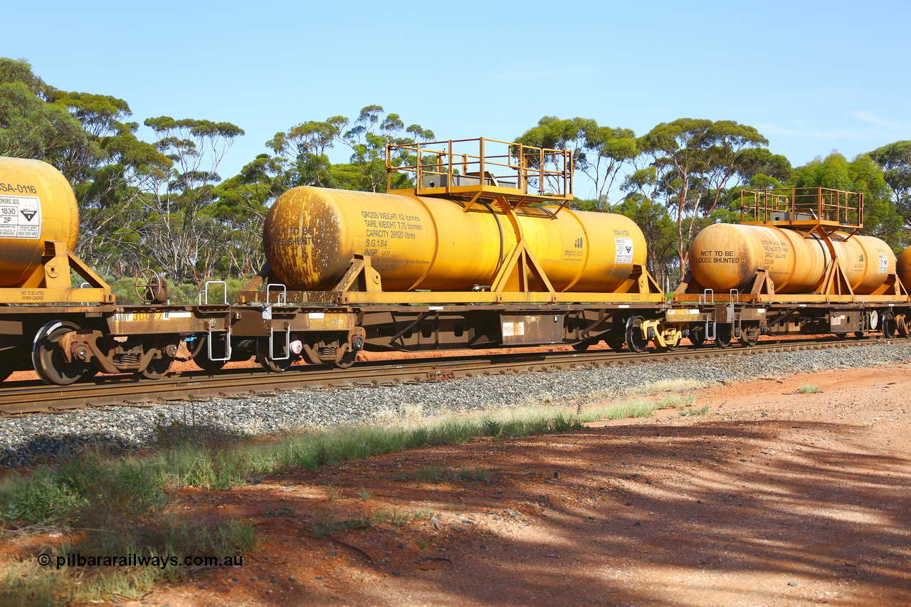 190108 1131
Binduli, AQHY 30062 with CSA 0123, originally built by the WAGR Midland Workshops in 1964/66 as a WF type flat waggon, then in 1997, following several recodes and modifications, was one of seventy five waggons converted to the WQH type to carry CSA sulphuric acid tanks between Hampton/Kalgoorlie and Perth/Kwinana. CSA 0123 was built by Vcare Engineering, India for Access Petrotec & Mining Solutions.
Keywords: AQHY-type;AQHY30062;WAGR-Midland-WS;WF-type;WFDY-type;WFDF-type;RFDF-type;WQH-type;